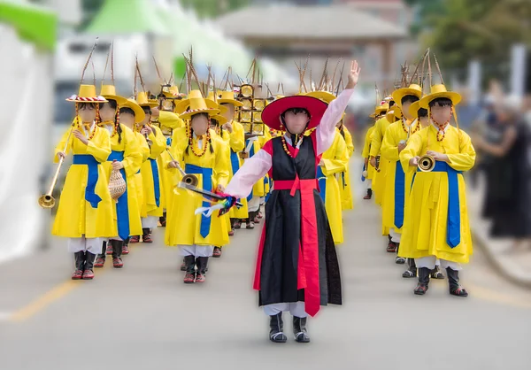 전통 궁중 악대 의상 취타대 — 악사/취타대 남성, 두루마기·쾌자·허리띠 (사진 2)