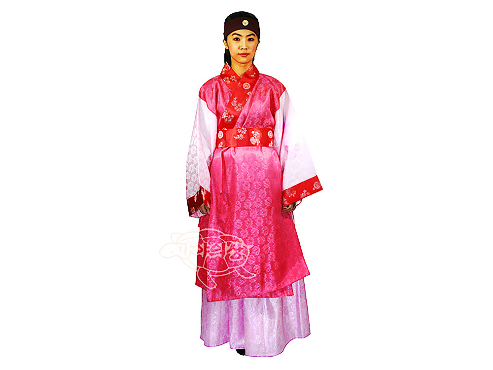 드레스 모델 착용 이미지-S1L3