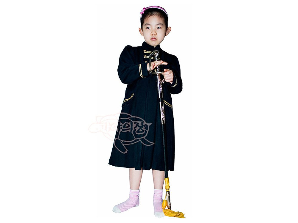 코트 모델 착용 이미지-S1L3