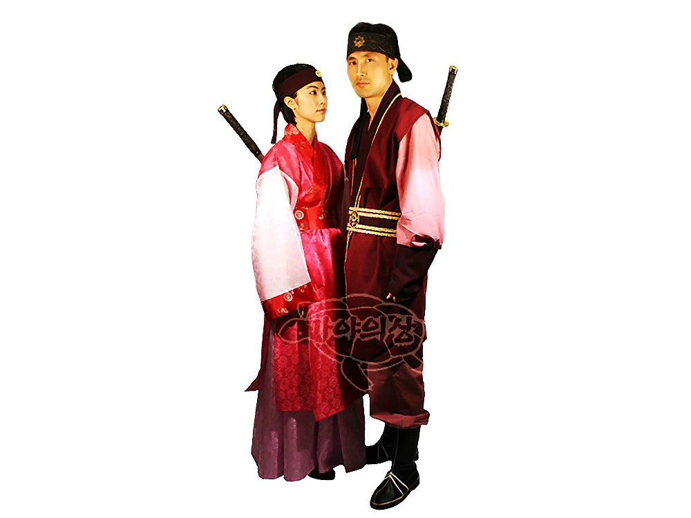 드레스 모델 착용 이미지-S1L3
