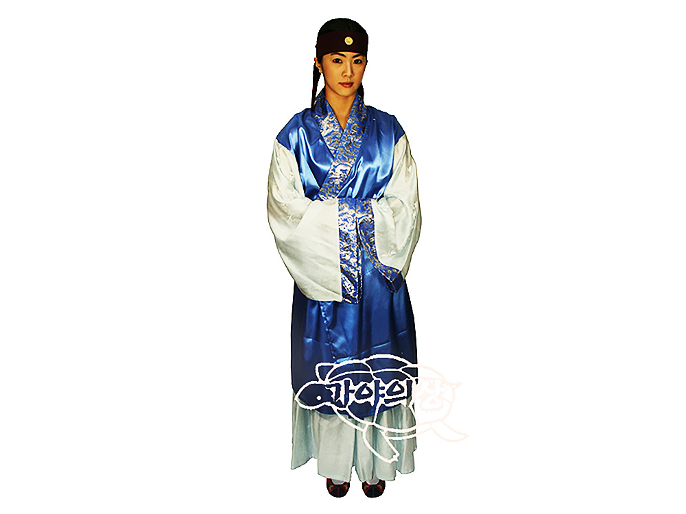 드레스 모델 착용 이미지-S1L3